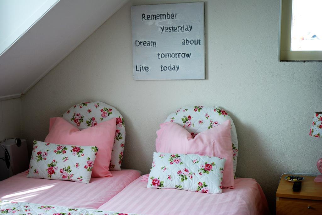 Bed And No Breakfast Joy Bed & Breakfast Noordwijk Bagian luar foto