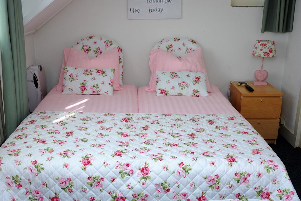 Bed And No Breakfast Joy Bed & Breakfast Noordwijk Bagian luar foto